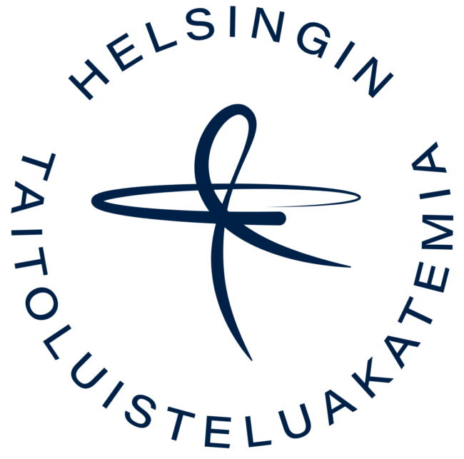 HTA logo, sininen teksti.